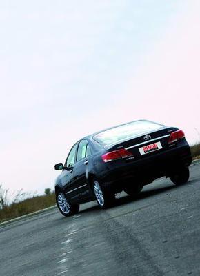 比很好更好——试驾广州丰田新凯美瑞，体验广州汽车租赁便捷出行